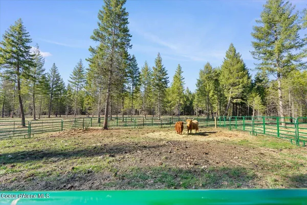 $1,174,000 | 517 Songbird Way, Spirit Lake, ID 83869