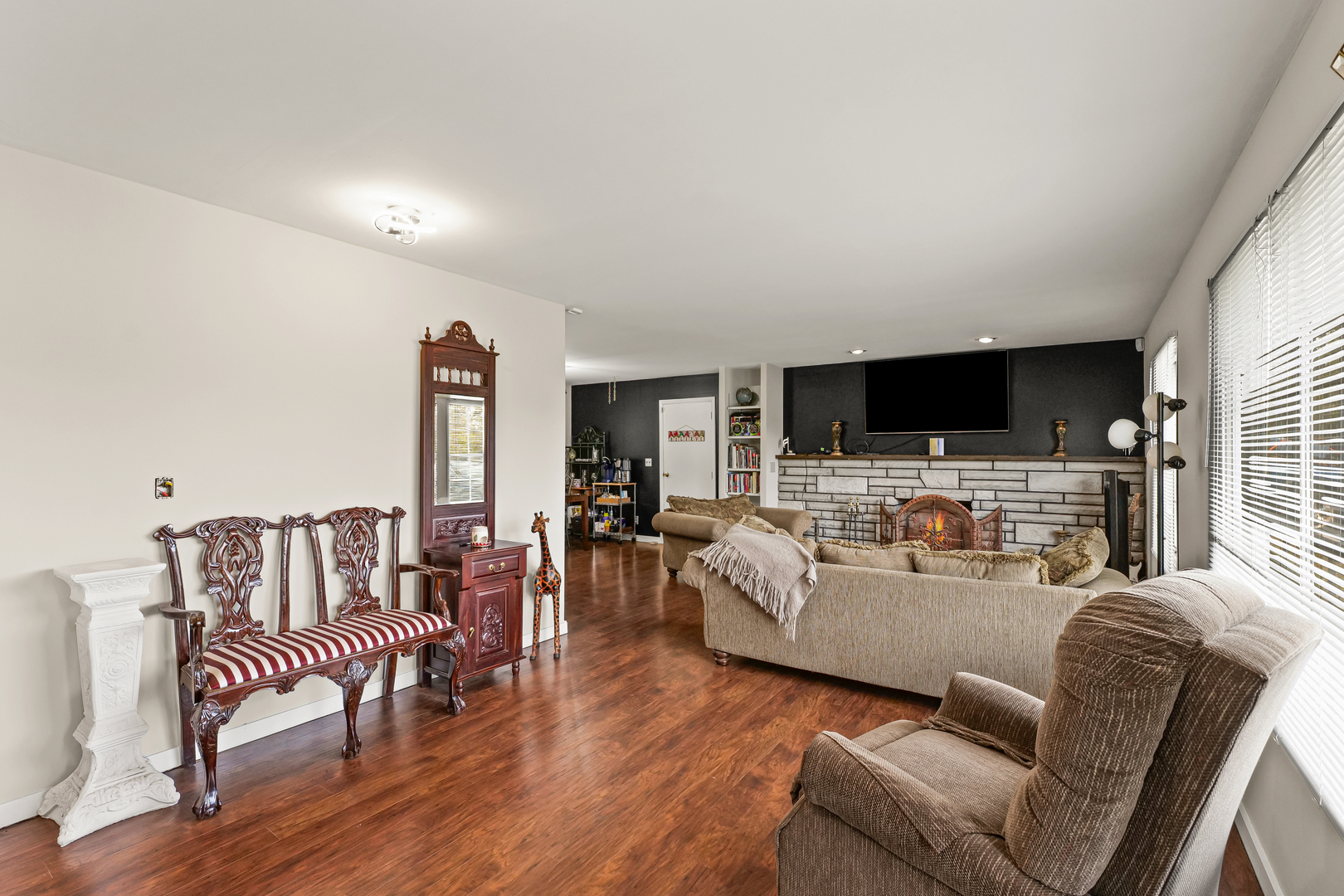 1407 Kenwood Road Champaign, IL 61821 - Photo 5 of 34 Gallery Image 5