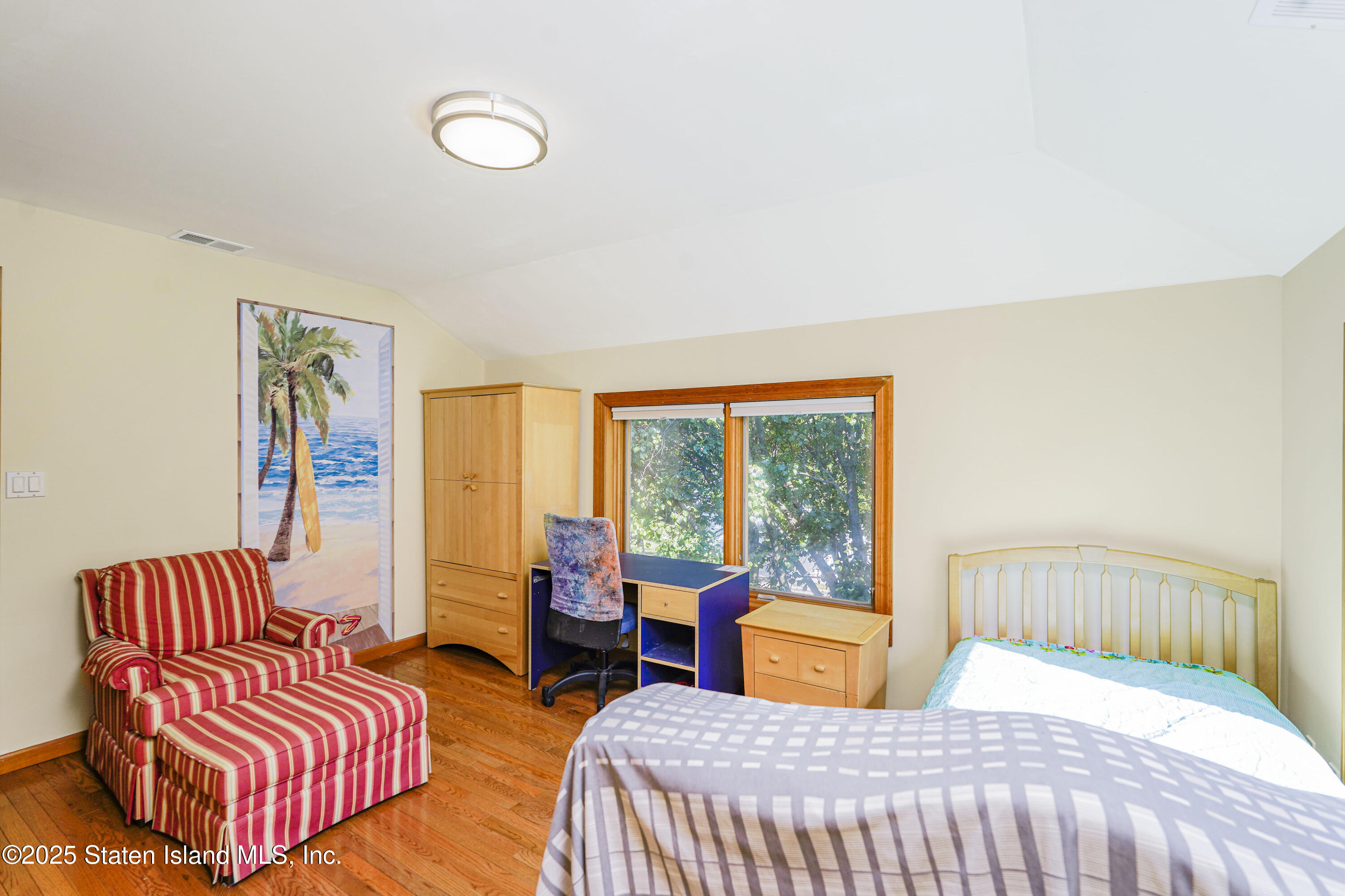 528 Rathbun Avenue Staten Island, NY 10312 - Photo 17 of 49 13