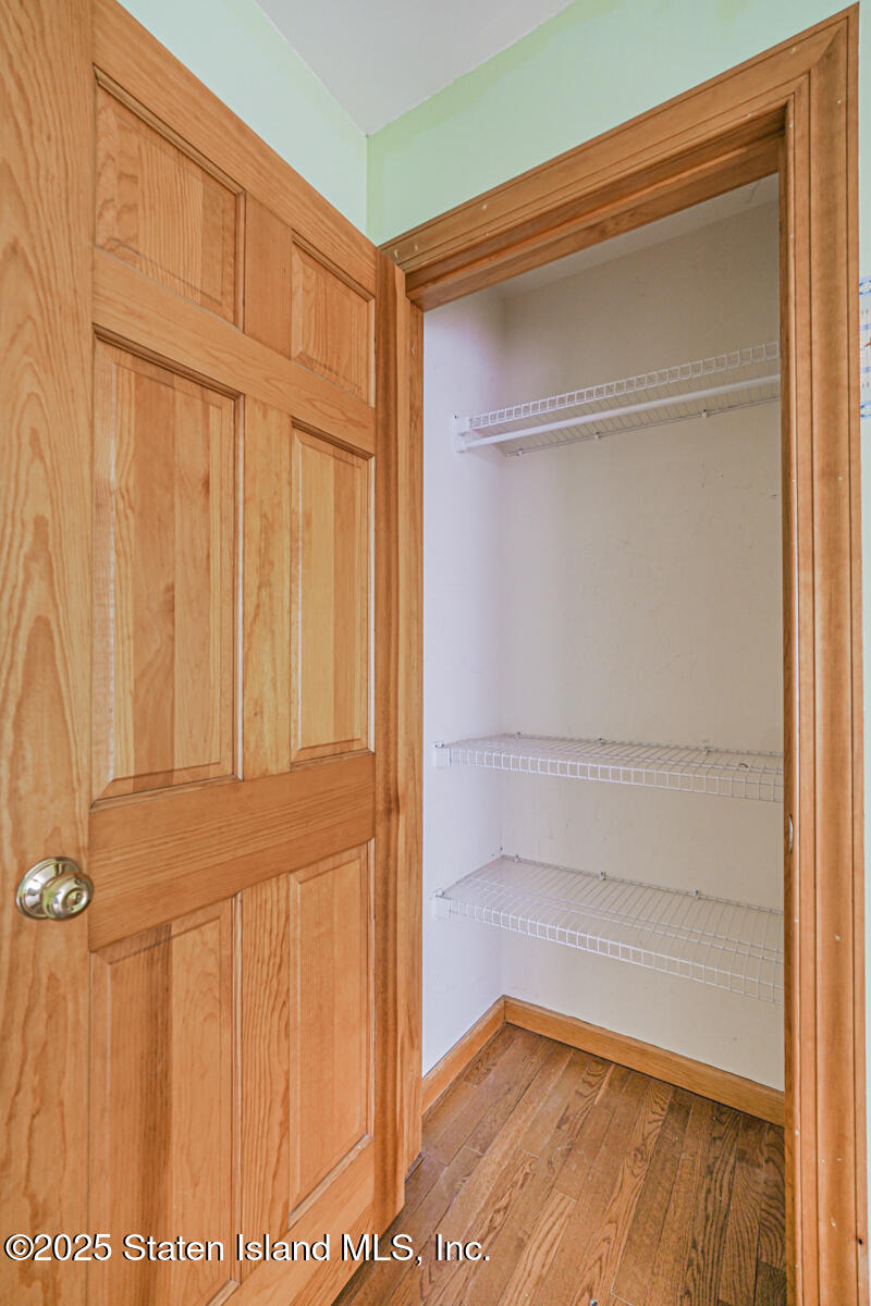 528 Rathbun Avenue Staten Island, NY 10312 - Photo 24 of 49 19