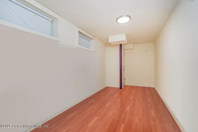 $1,590,000 | 528 Rathbun Avenue | Huguenot