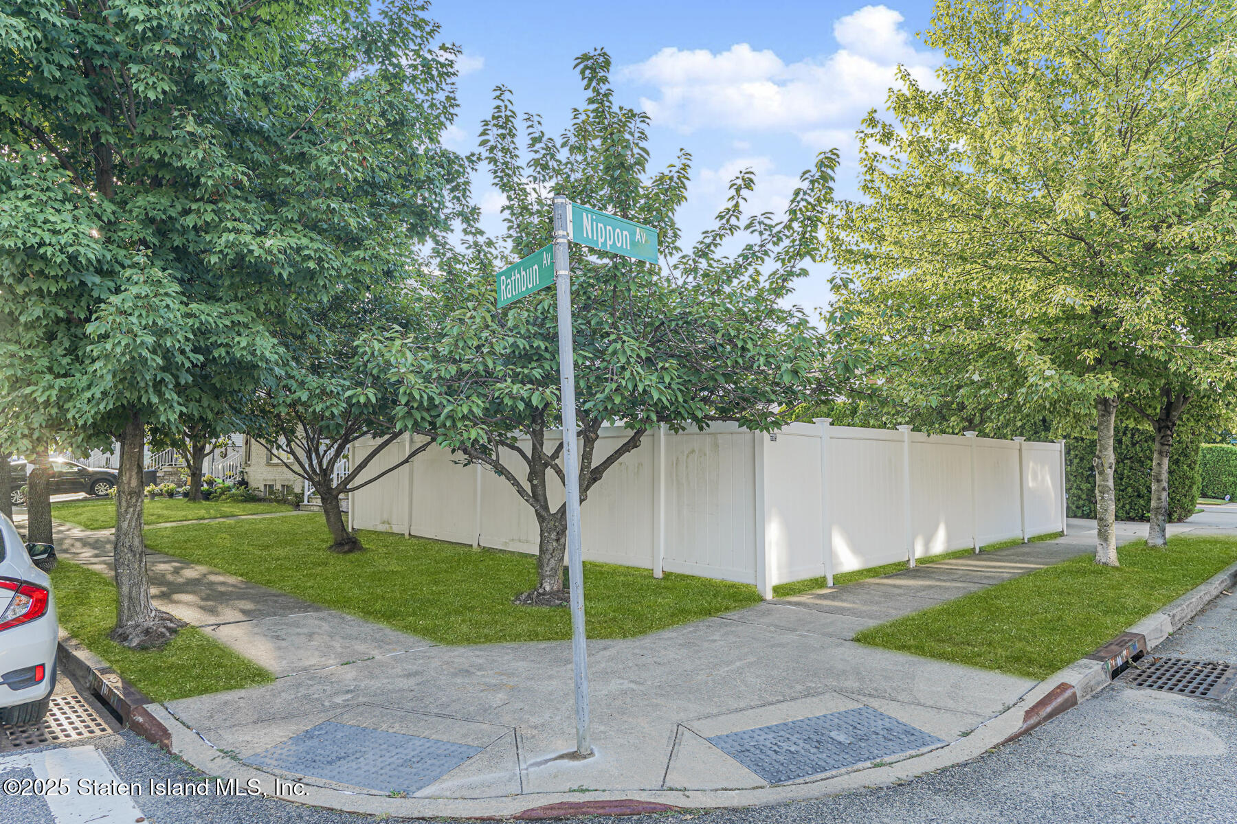 528 Rathbun Avenue Staten Island, NY 10312 - Photo 48 of 49 40