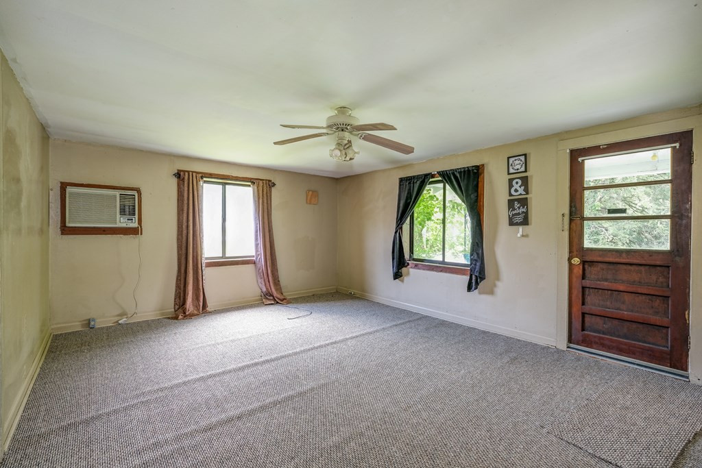 43 Fort Butler Street Murphy, NC 28906 - Photo 4 of 23 Gallery Image 4