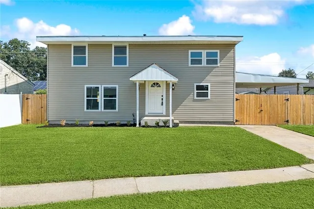 $249,000 | 144 Yvonne Drive, Westwego, LA 70094