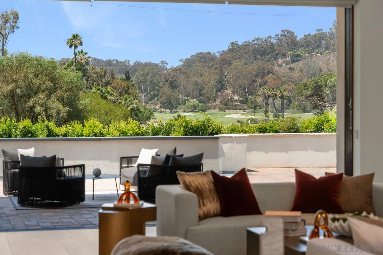 5758 Las Palomas Rancho Santa Fe, CA 92067 - Photo 7 of 74