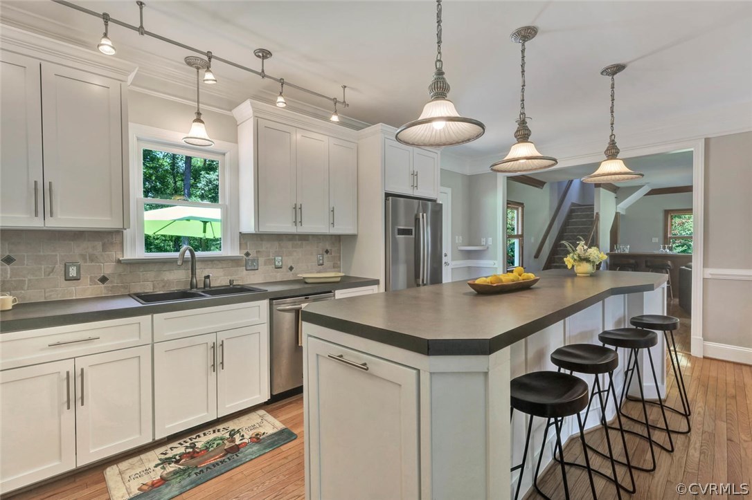 20700 River Road Chesterfield, VA 23838 - Photo 13 of 39 Brand new Custom cabinets complete with pull-outs,