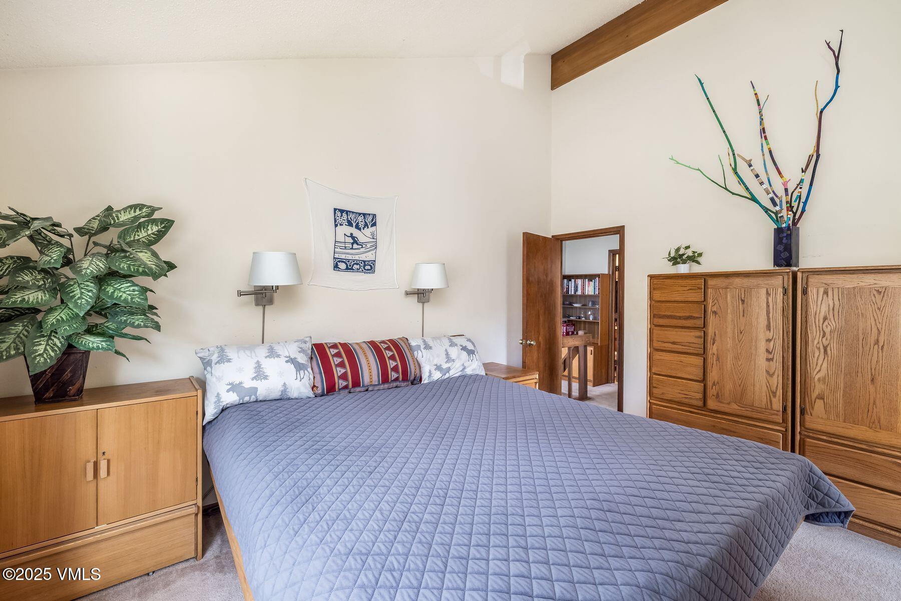 314 Eagle Road, Unit A4 Eagle-Vail, CO 81620 - Photo 13 of 27 Primary bed (2)