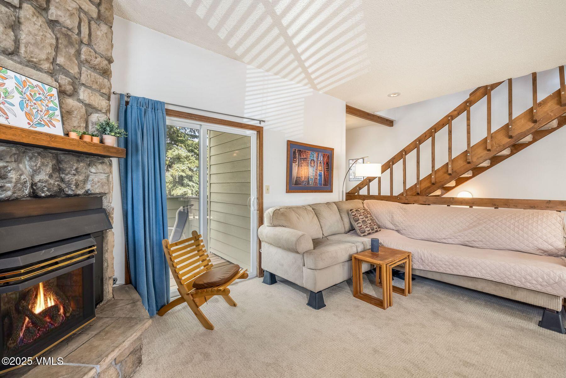 314 Eagle Road, Unit A4 Eagle-Vail, CO 81620 - Photo 5 of 27 Living area