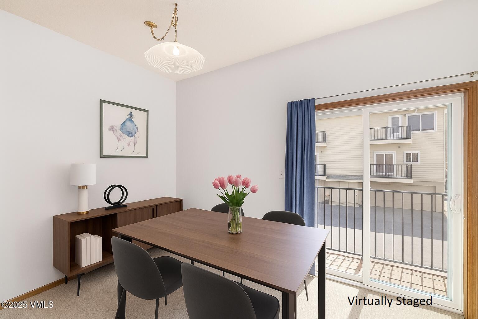 314 Eagle Road, Unit A4 Eagle-Vail, CO 81620 - Photo 8 of 27 Modern Dining Room with Tulip Vase