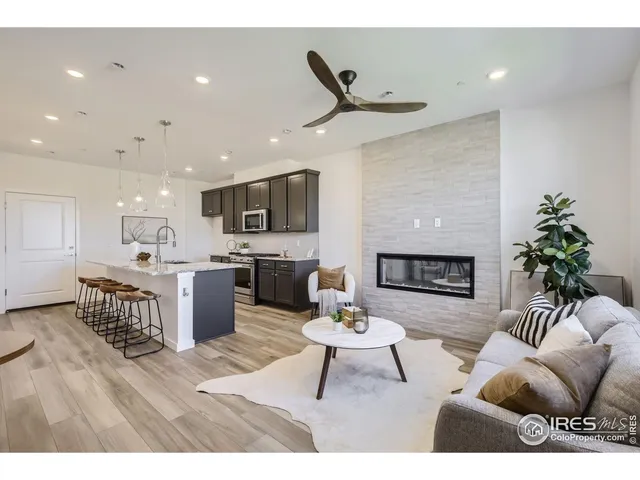 $459,990 | 2807 Bear Springs Circle, Longmont, CO 80503