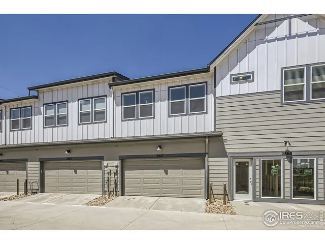 $459,990 | 2807 Bear Springs Circle, Longmont, CO 80503