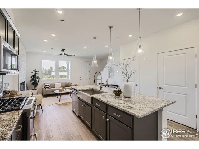 $459,990 | 2807 Bear Springs Circle, Longmont, CO 80503