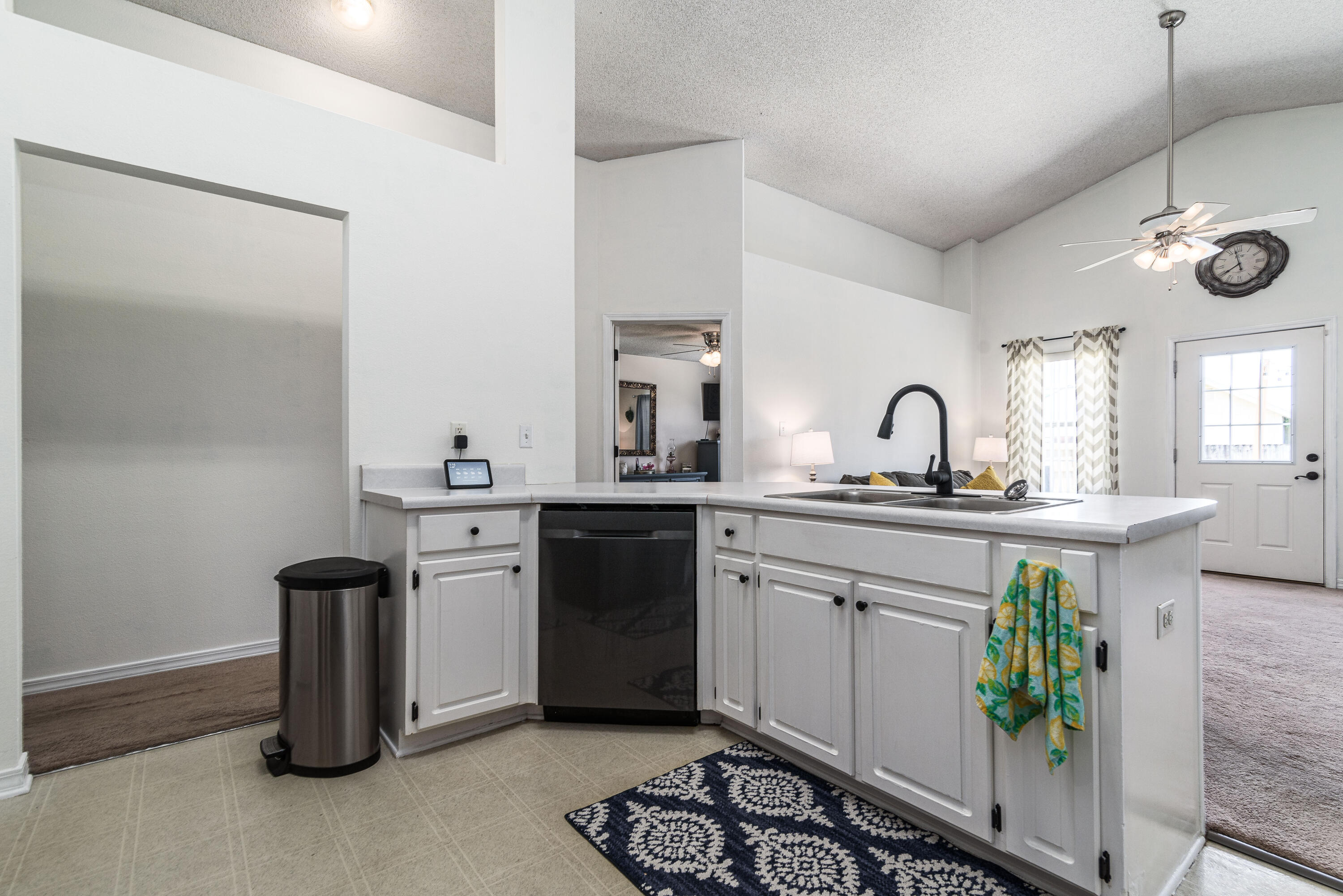 741 Randall Roberts Road Fort Walton Beach, FL 32547 - Photo 8 of 36 breakfast bar