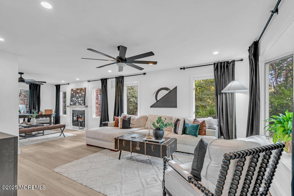 17 Woods End Road Colts Neck, NJ 07722 - Photo 6 of 44 dsc08617-1_418