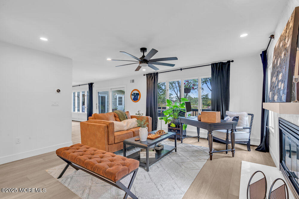 17 Woods End Road Colts Neck, NJ 07722 - Photo 8 of 44 dsc08647_410