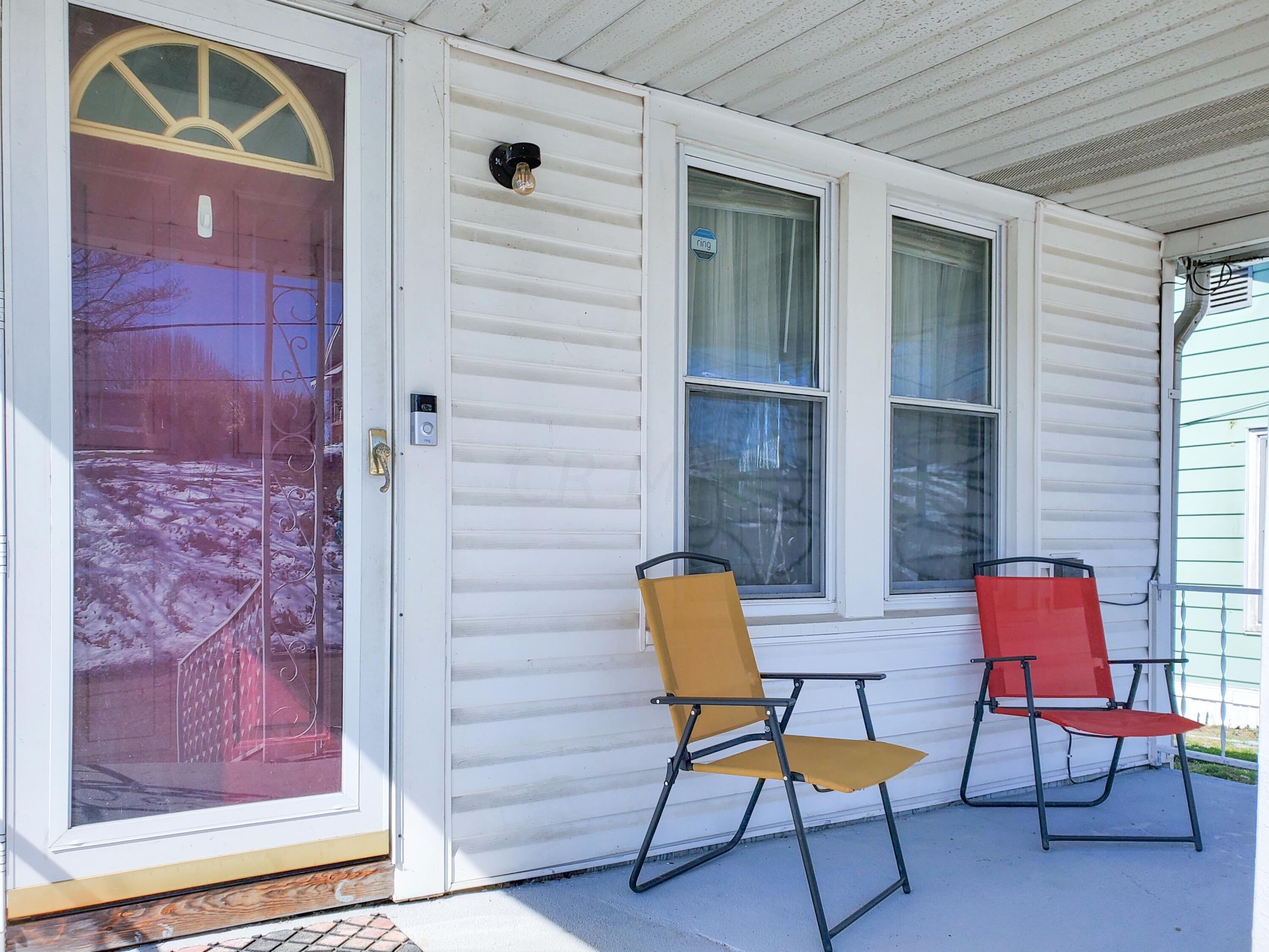 32 Chillicothe Road Gallipolis, OH 45631 - Photo 2 of 16 Porch