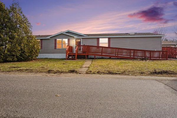 $89,900 | 2006 Ontario Road, Unit 141, Niles, MI 49120