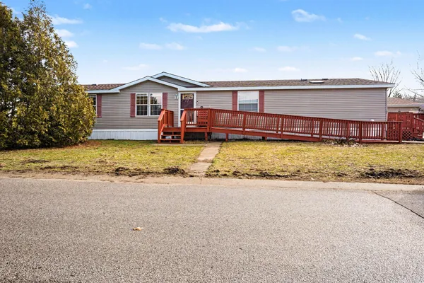 $89,900 | 2006 Ontario Road, Unit 141, Niles, MI 49120