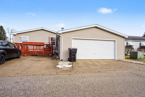 $89,900 | 2006 Ontario Road, Unit 141, Niles, MI 49120