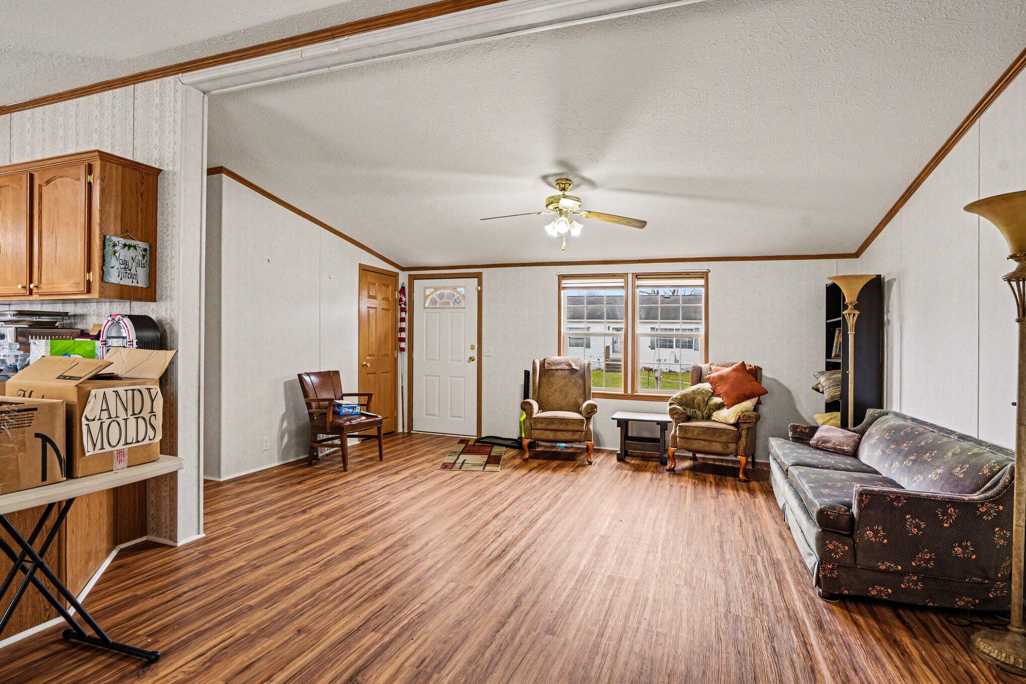 2006 Ontario Road, Unit 141 Niles, MI 49120 - Photo 4 of 16 004_file_5929