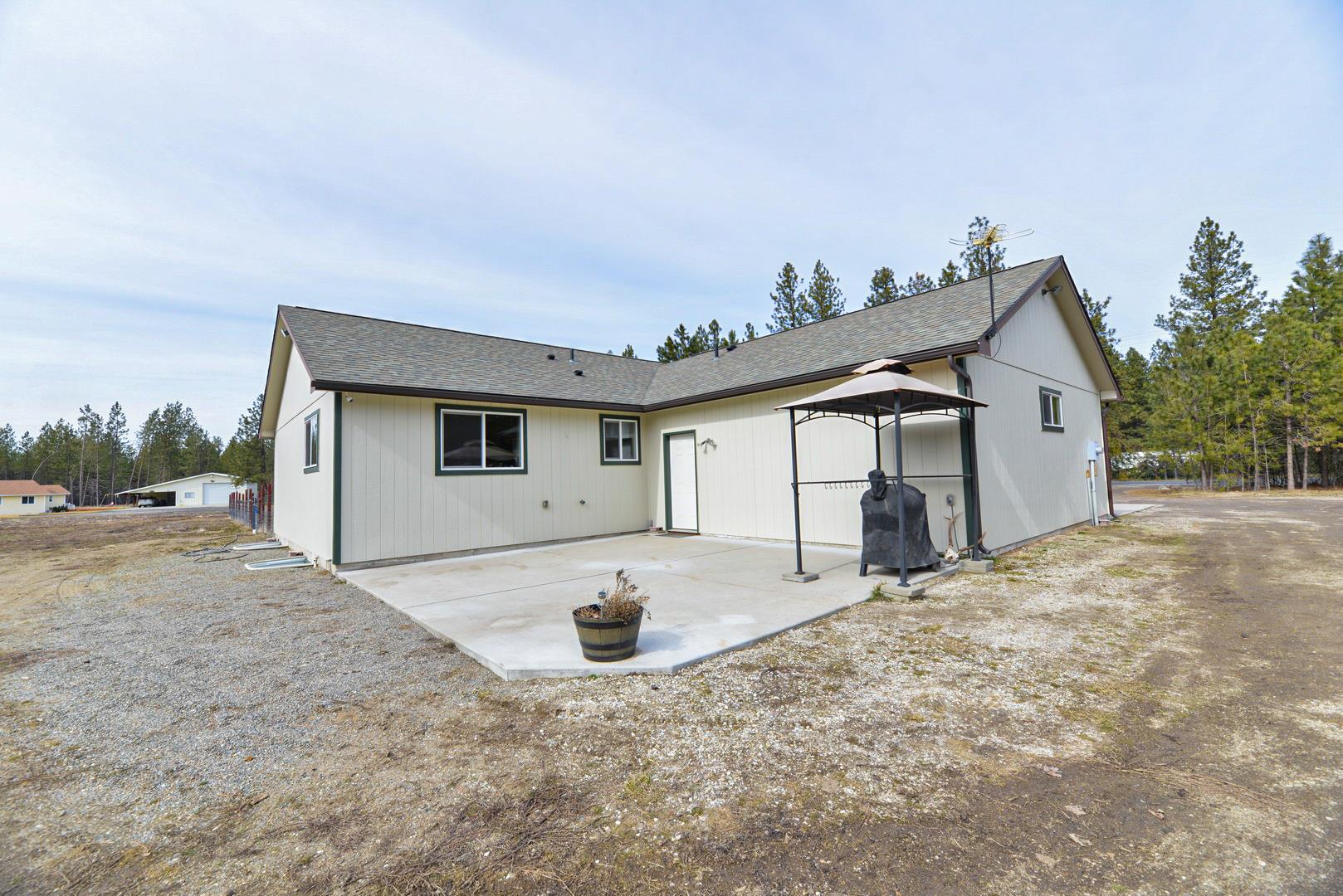 3712 East Woolard Road Colbert, WA 99005 - Photo 4 of 29