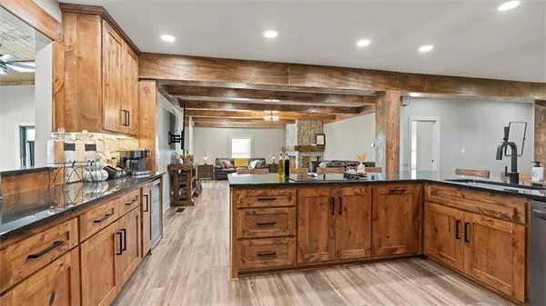 $625,000 | 35932 10th Highway, Rayville, MO 64084