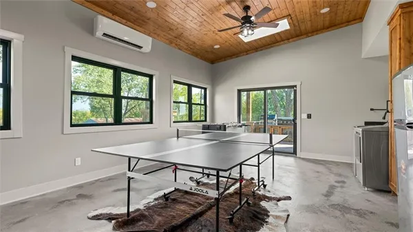 $625,000 | 35932 10th Highway, Rayville, MO 64084