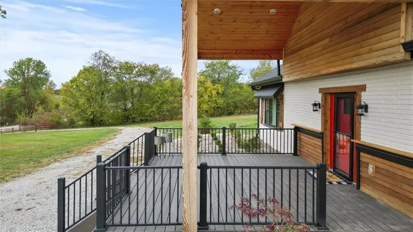 $625,000 | 35932 10th Highway, Rayville, MO 64084