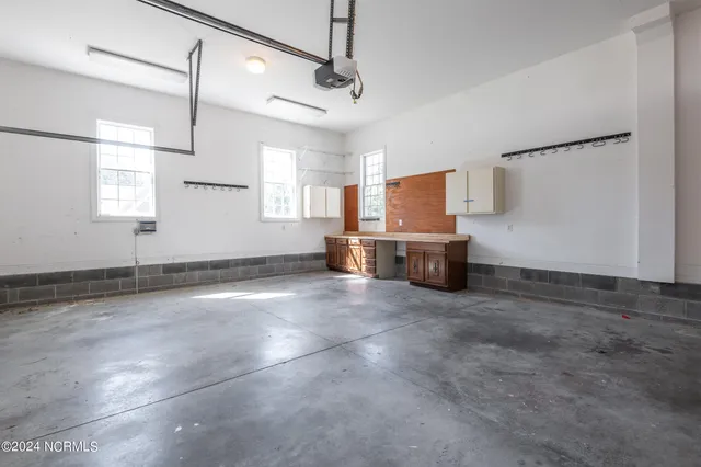 $599,900 | 100 Yeopim Circle, Hertford, NC 27944