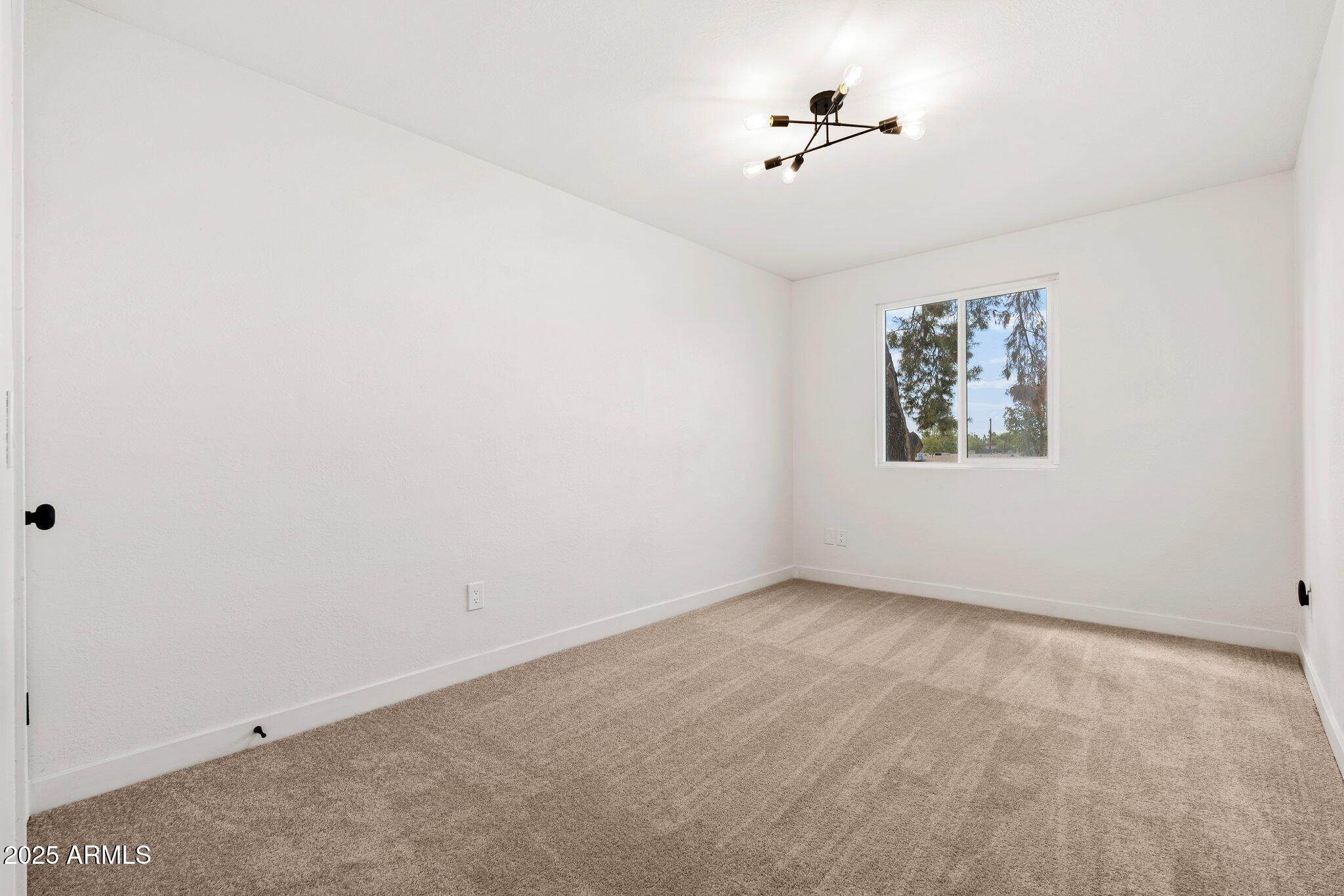 2625 West Ocotillo Road, Unit 4 Phoenix, AZ 85017 - Photo 12 of 24 2625 W Ocotillo Rd UNIT 4 - 12
