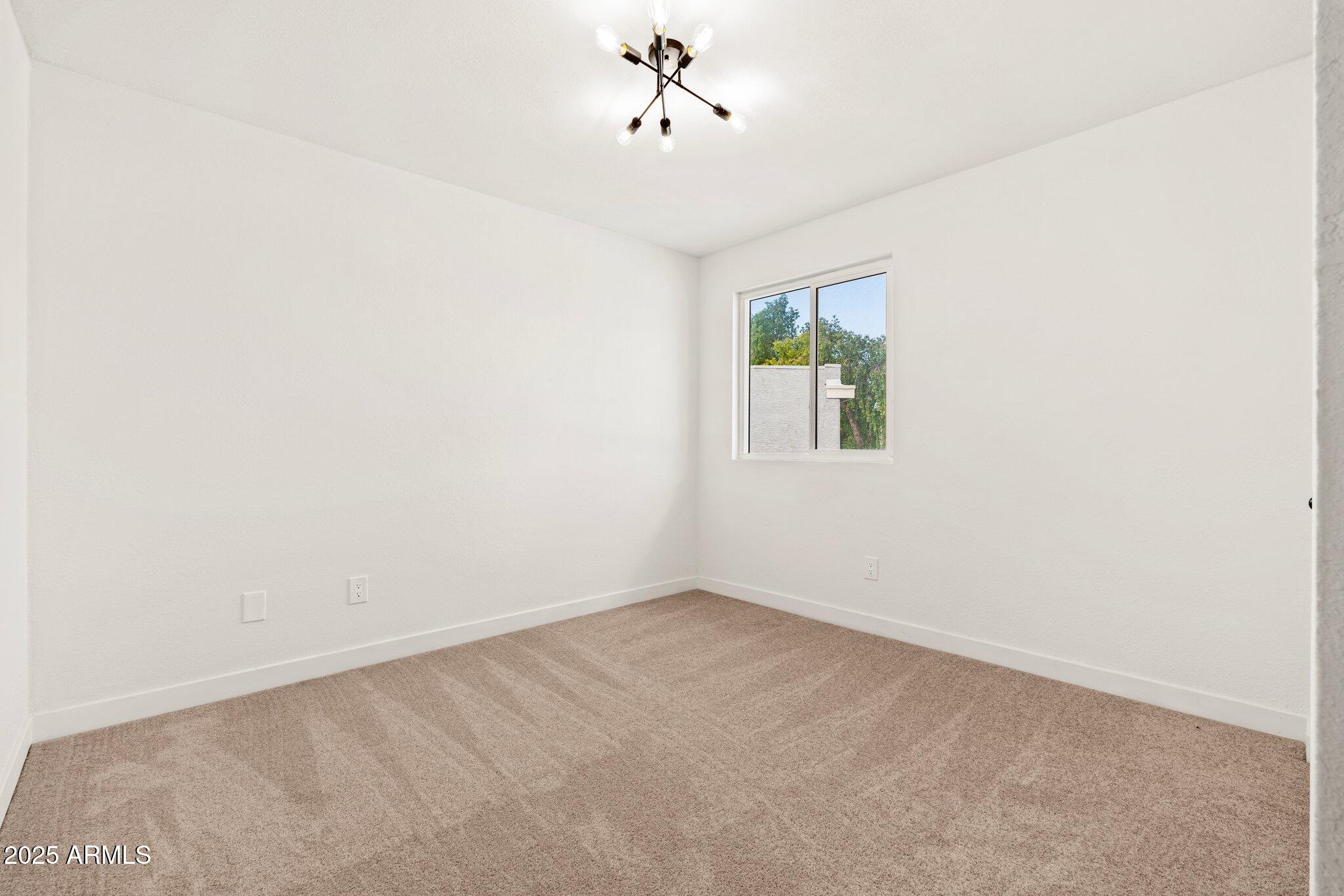 2625 West Ocotillo Road, Unit 4 Phoenix, AZ 85017 - Photo 15 of 24 2625 W Ocotillo Rd UNIT 4 - 15