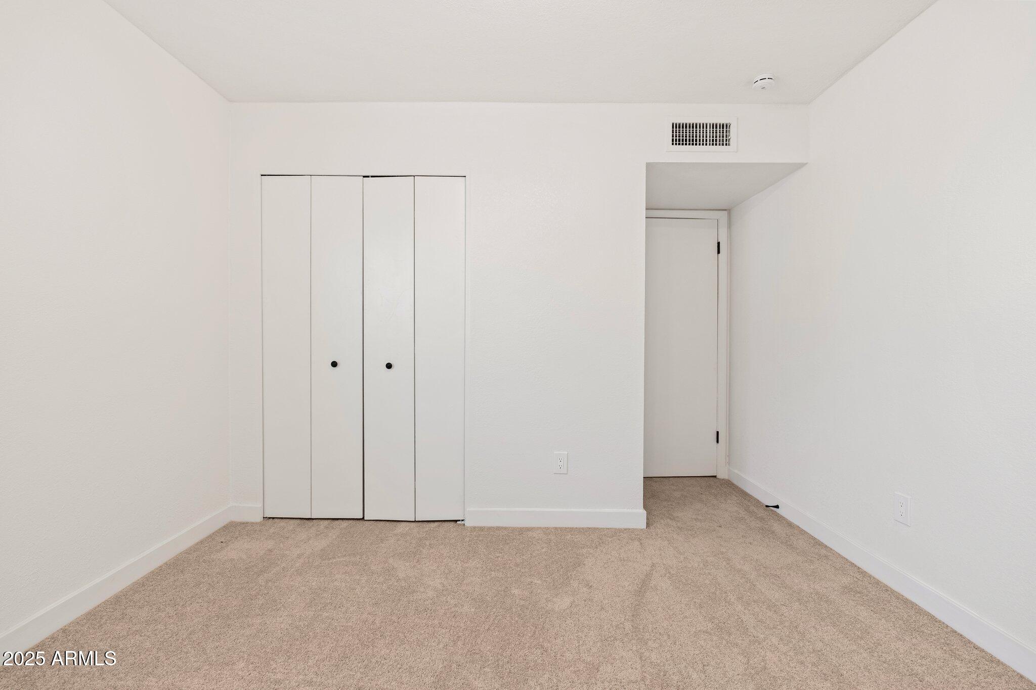 2625 West Ocotillo Road, Unit 4 Phoenix, AZ 85017 - Photo 16 of 24 2625 W Ocotillo Rd UNIT 4 - 16