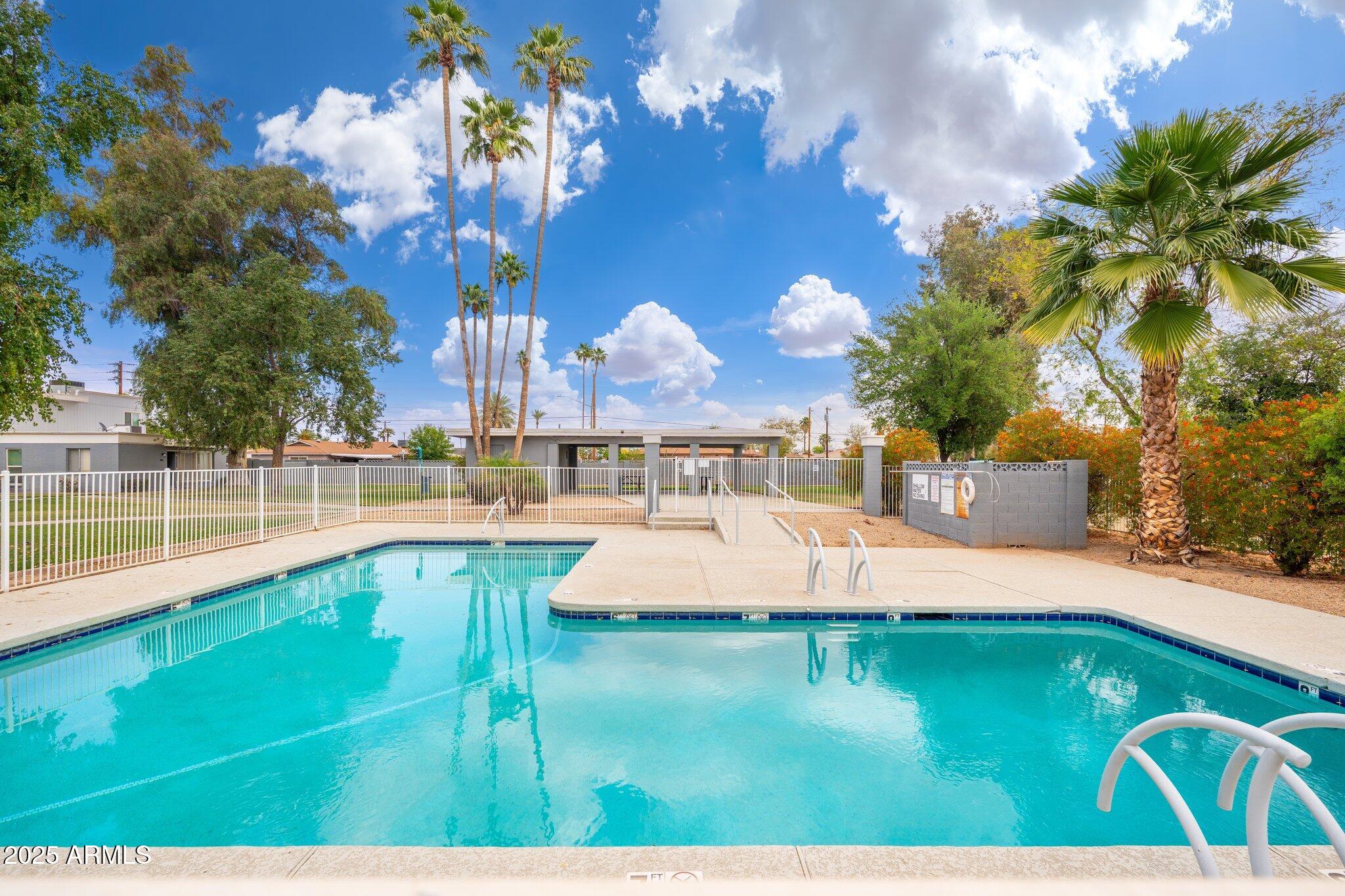 2625 West Ocotillo Road, Unit 4 Phoenix, AZ 85017 - Photo 22 of 24 2625 W Ocotillo Rd UNIT 4 - 22