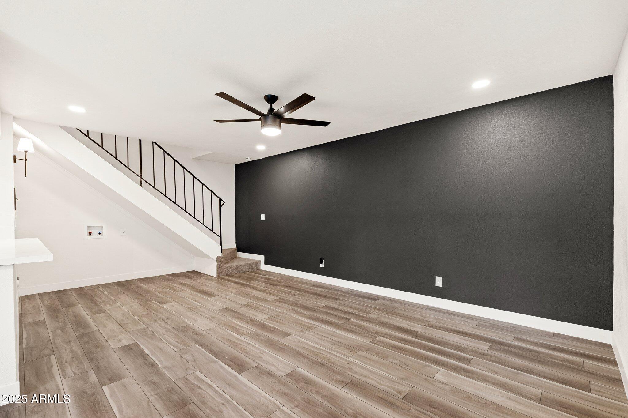 2625 West Ocotillo Road, Unit 4 Phoenix, AZ 85017 - Photo 3 of 24 2625 W Ocotillo Rd UNIT 4 - 04