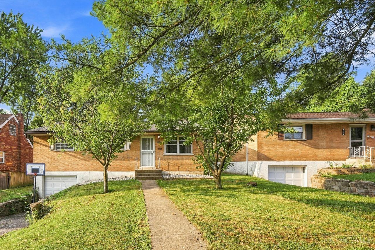 4469 Delhi Road Cincinnati, OH 45238 - Photo 2 of 37