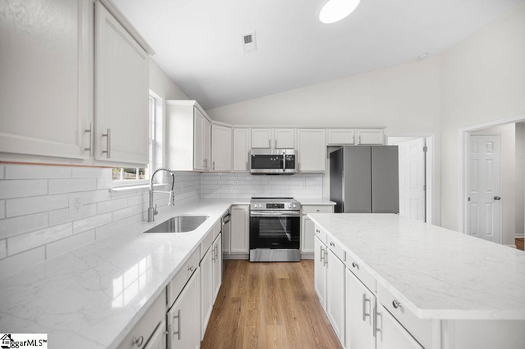 112 Melrose Road Greenville, SC 29605 - Photo 7 of 26 Gallery Image 7