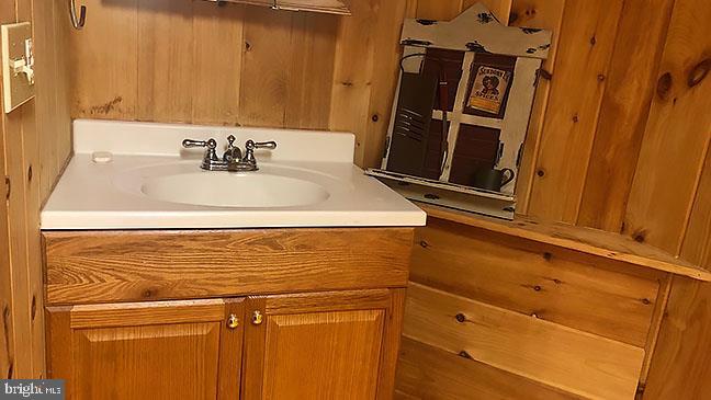 139 Summit Road Hazleton, PA 18202 - Photo 29 of 42 Bath in Bedroom 3