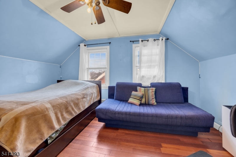 321 Sherwood Road Union, NJ 07083 - Photo 15 of 36