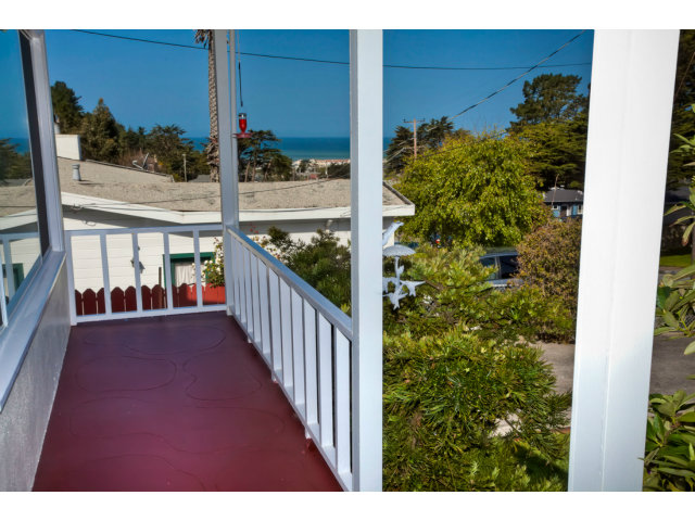 634 Brighton Road Pacifica, CA 94044 - Photo 3 of 21