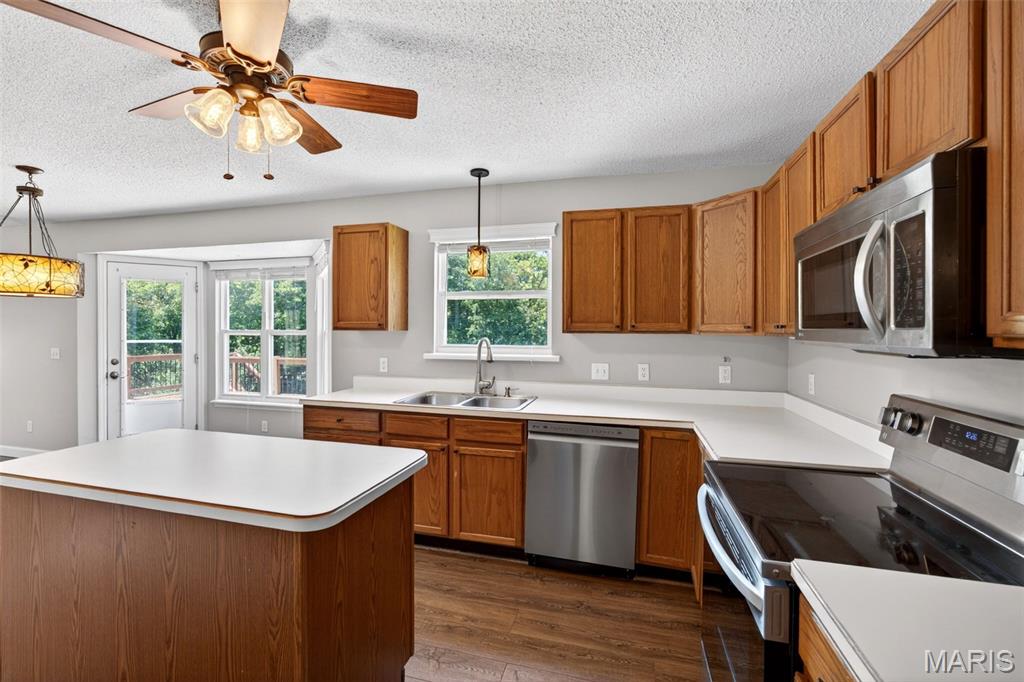 1429 Granite Ridge Drive St. Peters, MO 63303 - Photo 13 of 46