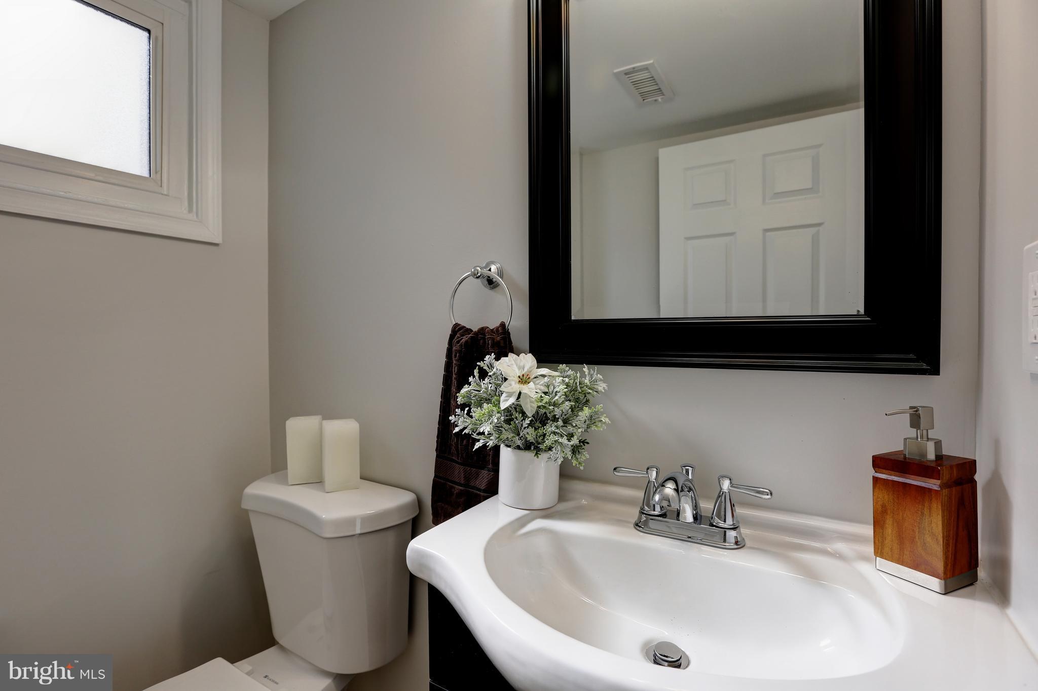9101 Rolling View Drive Lanham, MD 20706 - Photo 18 of 30 Half Bath