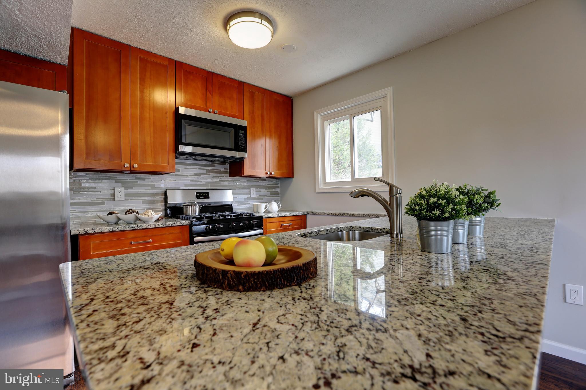 9101 Rolling View Drive Lanham, MD 20706 - Photo 6 of 30 Kitchen