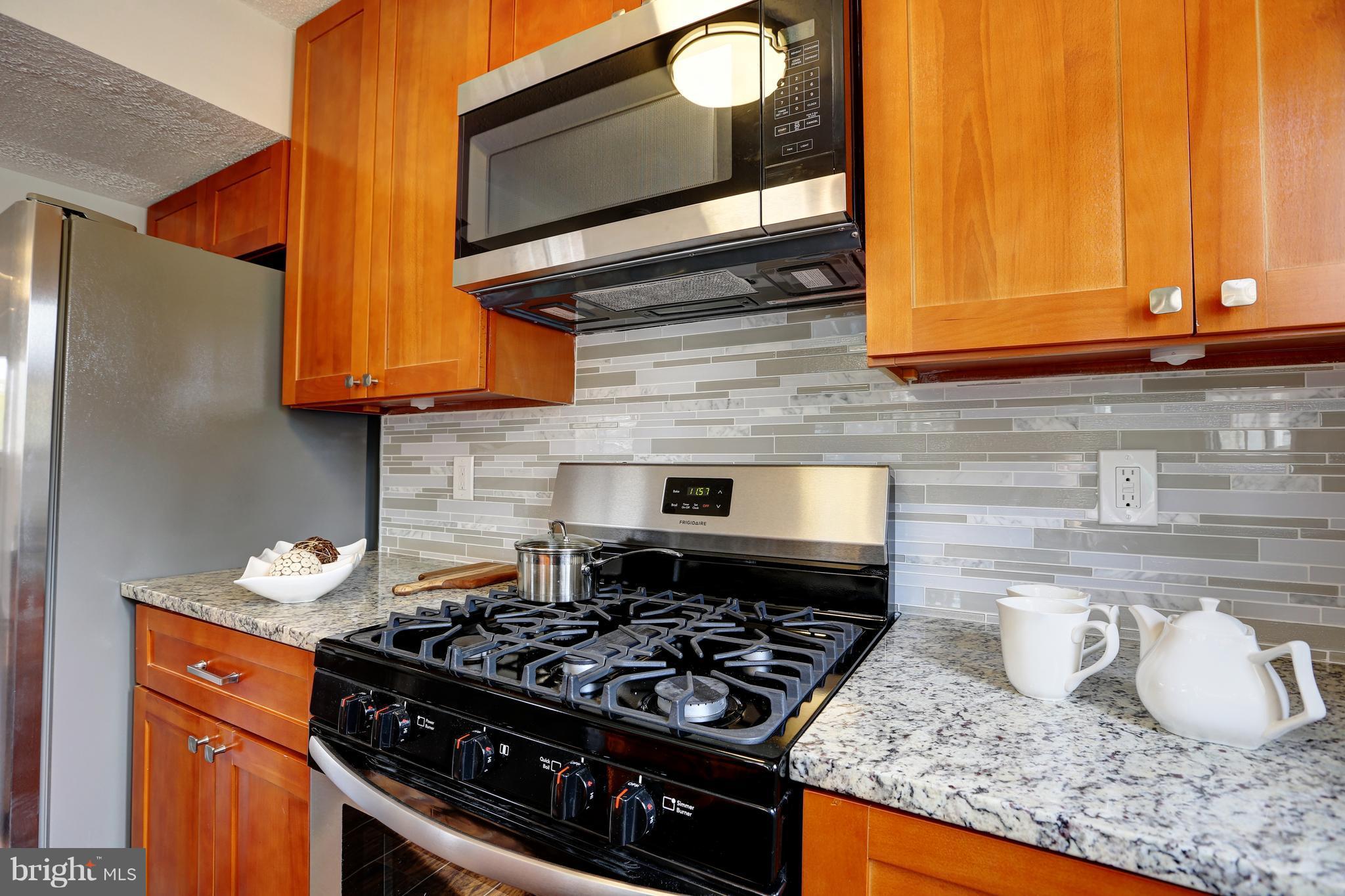 9101 Rolling View Drive Lanham, MD 20706 - Photo 10 of 30 Kitchen
