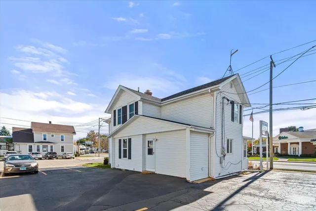 $295,000 | 101 West Church Street, Sandwich, IL 60548