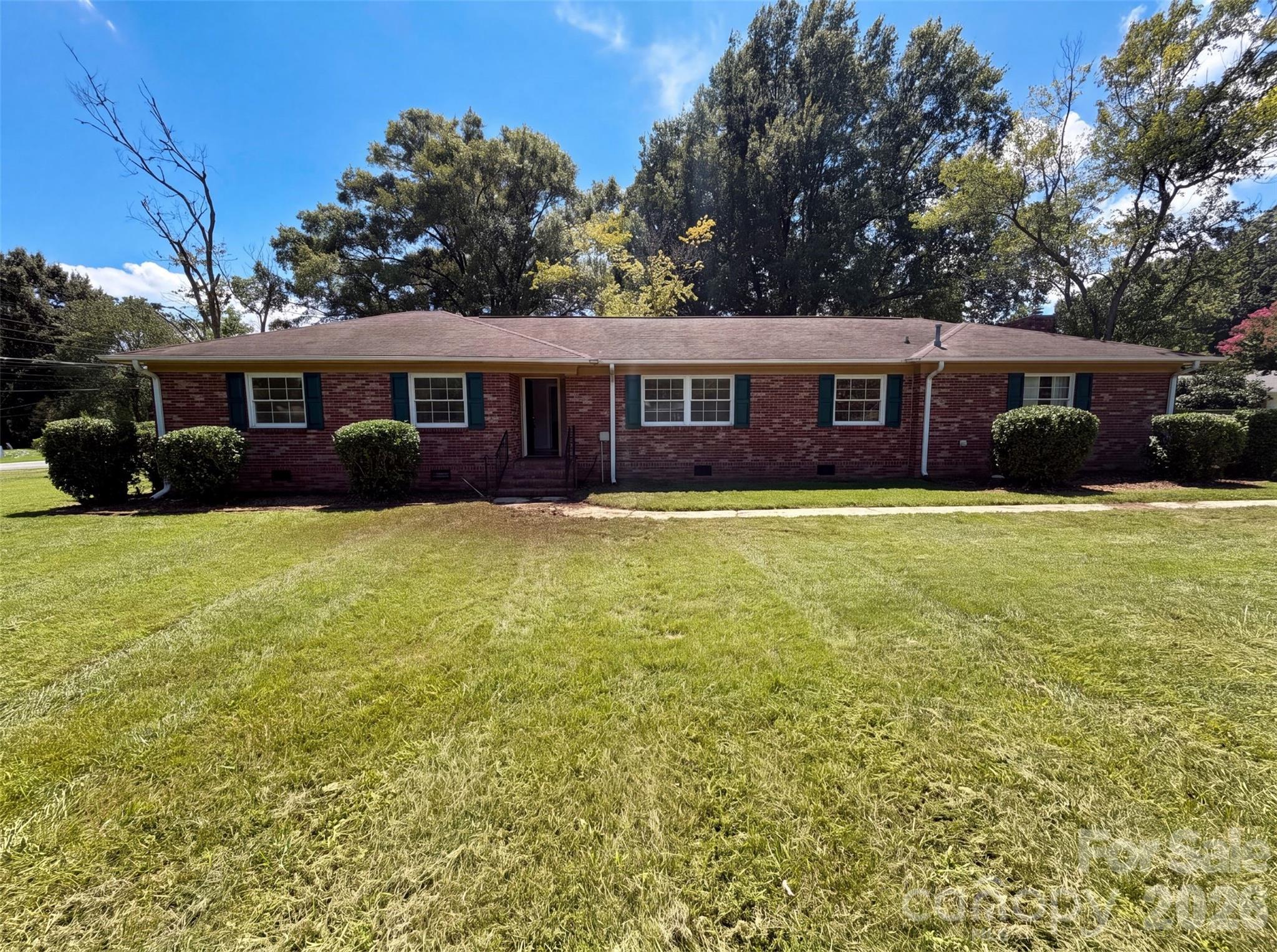 8901 Hood Road Charlotte, NC 28215 - Photo 1 of 24 Gallery Image 1