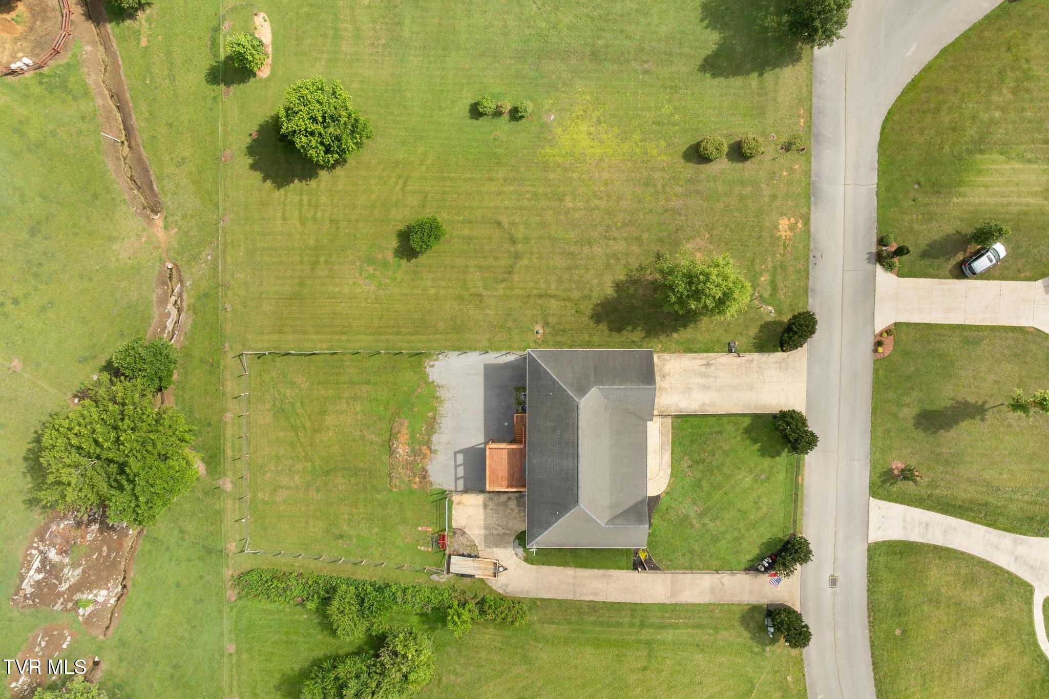 245 Willow Ridge Drive Chuckey, TN 37641 - Photo 17 of 65 DJI_0316