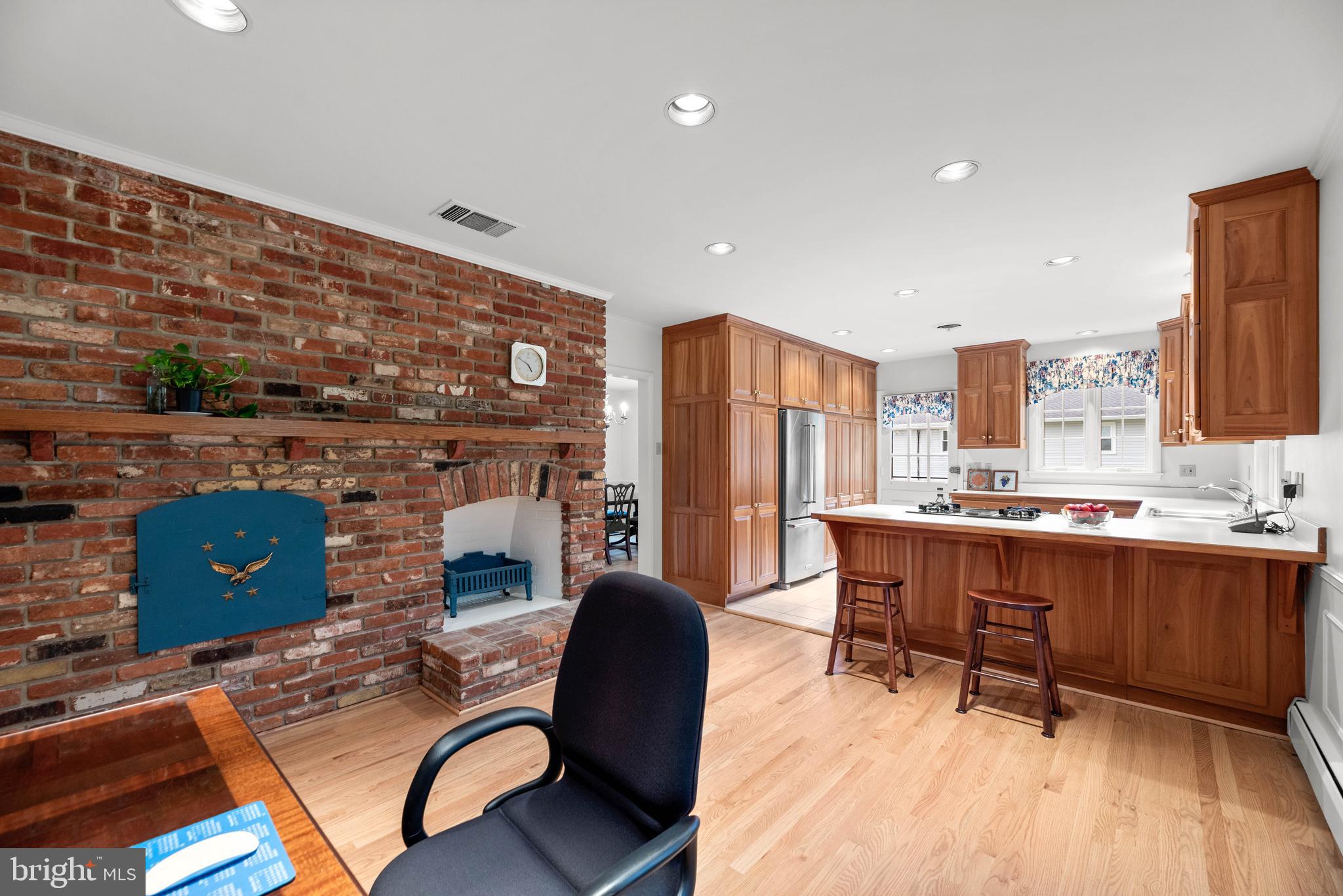 9118 Dunloggin Road Ellicott City, MD 21042 - Photo 17 of 49 Family Room