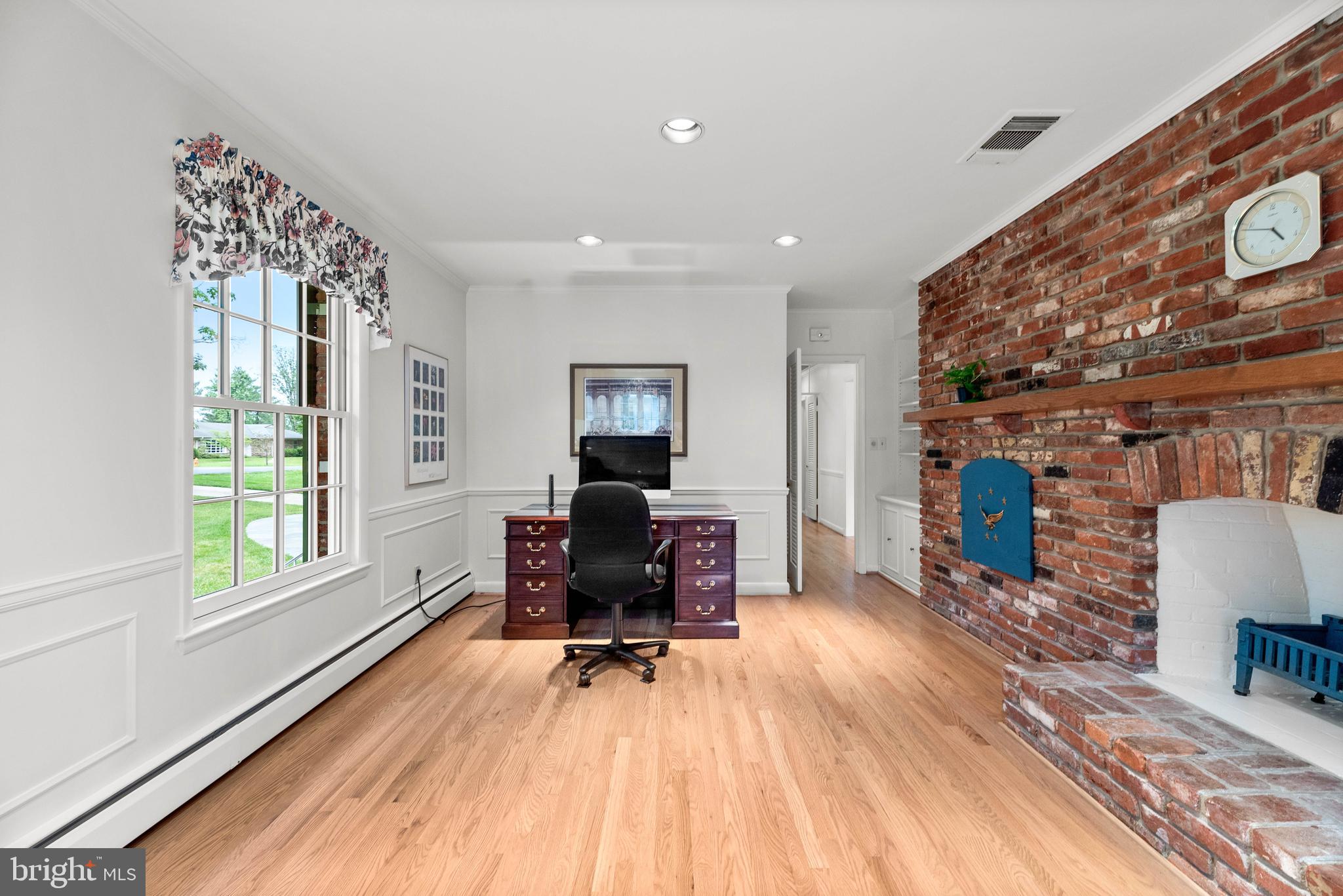 9118 Dunloggin Road Ellicott City, MD 21042 - Photo 18 of 49 Family Room
