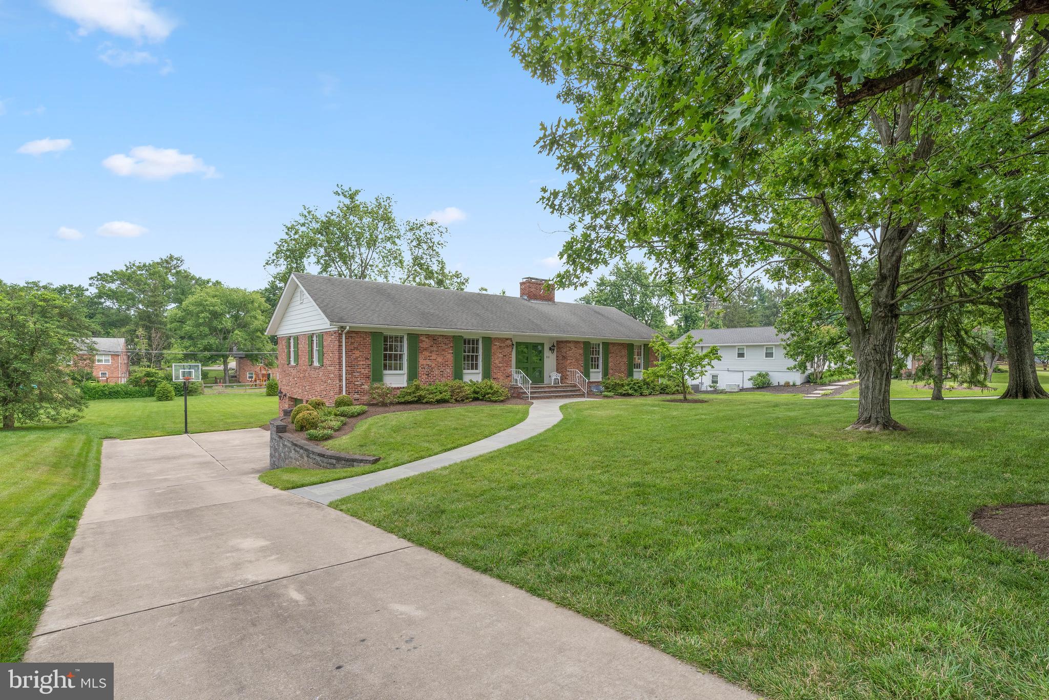 9118 Dunloggin Road Ellicott City, MD 21042 - Photo 3 of 49 Exterior