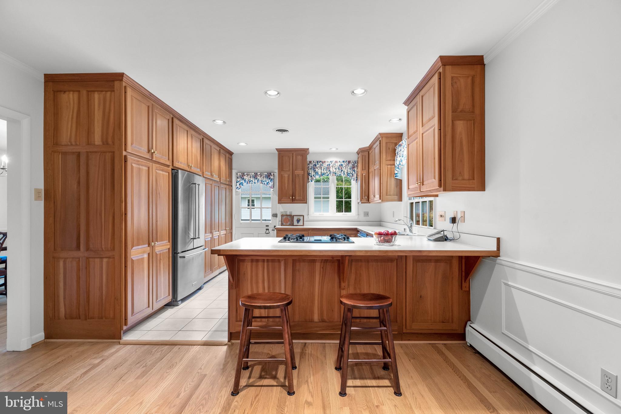 9118 Dunloggin Road Ellicott City, MD 21042 - Photo 9 of 49 Kitchen